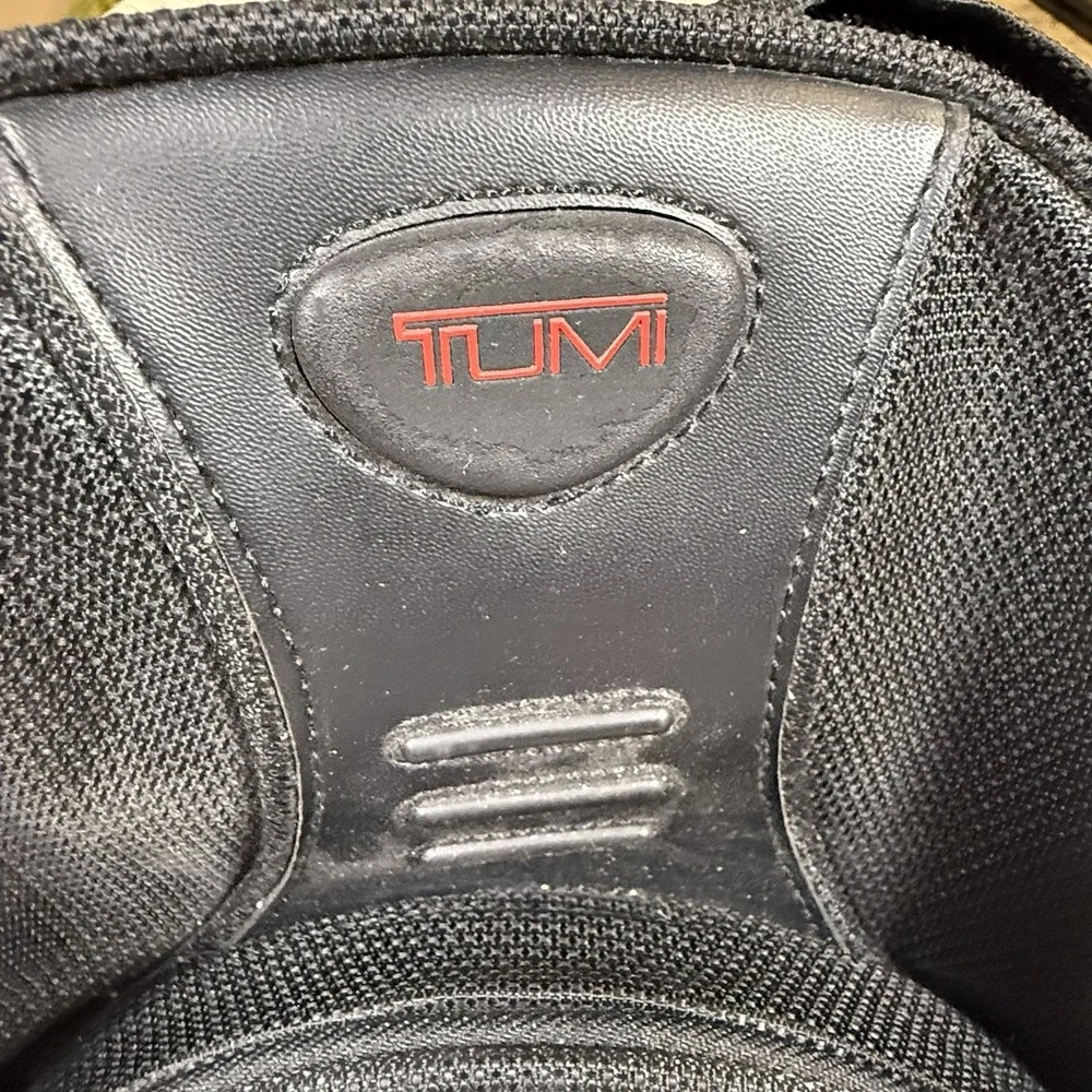TUMI T2 Black Ballistic Nylon Shoulder Crossbody Camera Travel Bag Vintage